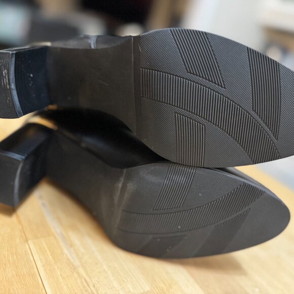 NEW Artica Jackrabbit Boots - Black with Gold detailing. Size 10 - Picture 6 of 8